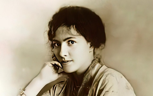 Елена дю Буше